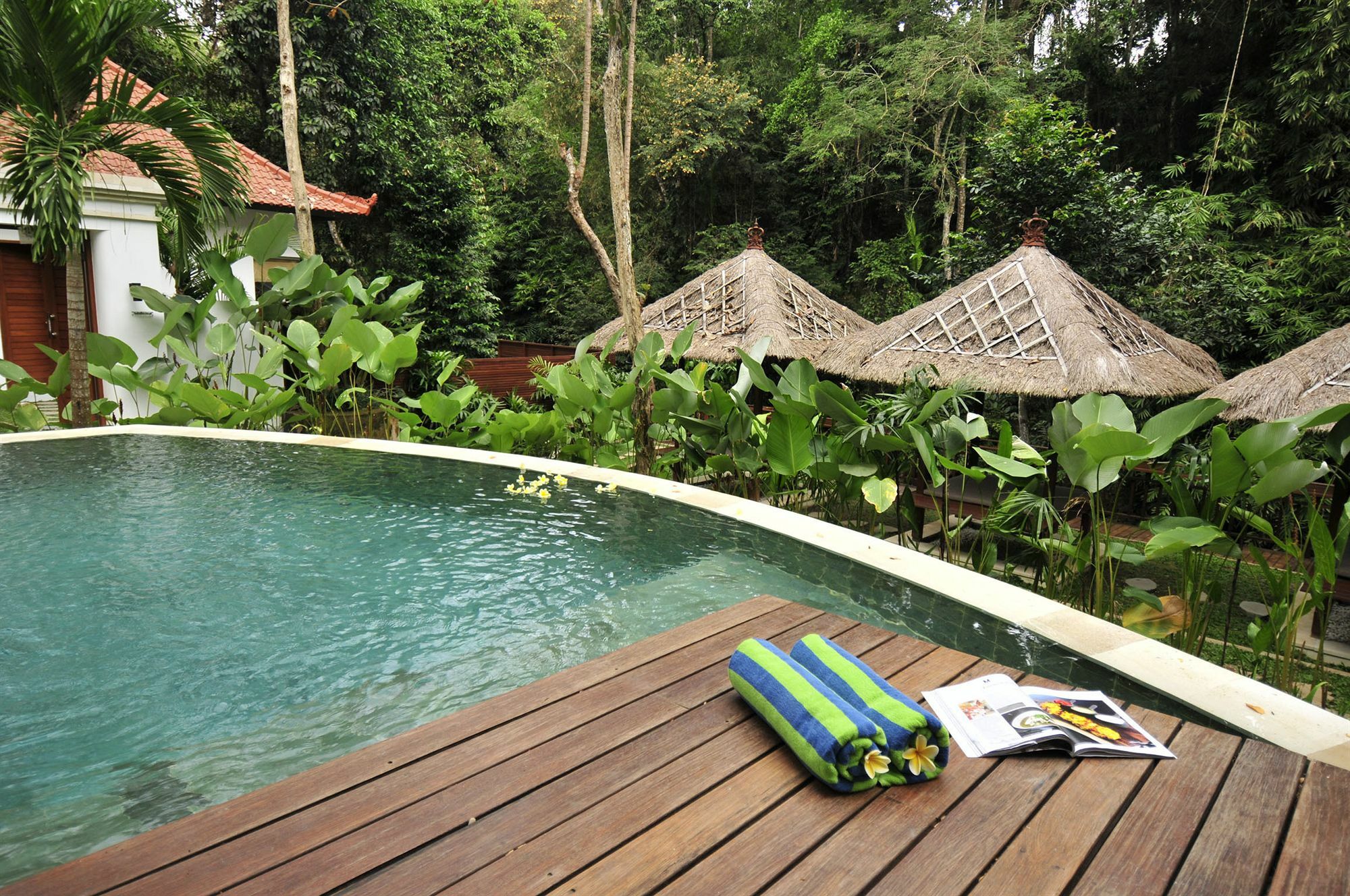 The Luku Villa Buwit Buitenkant foto